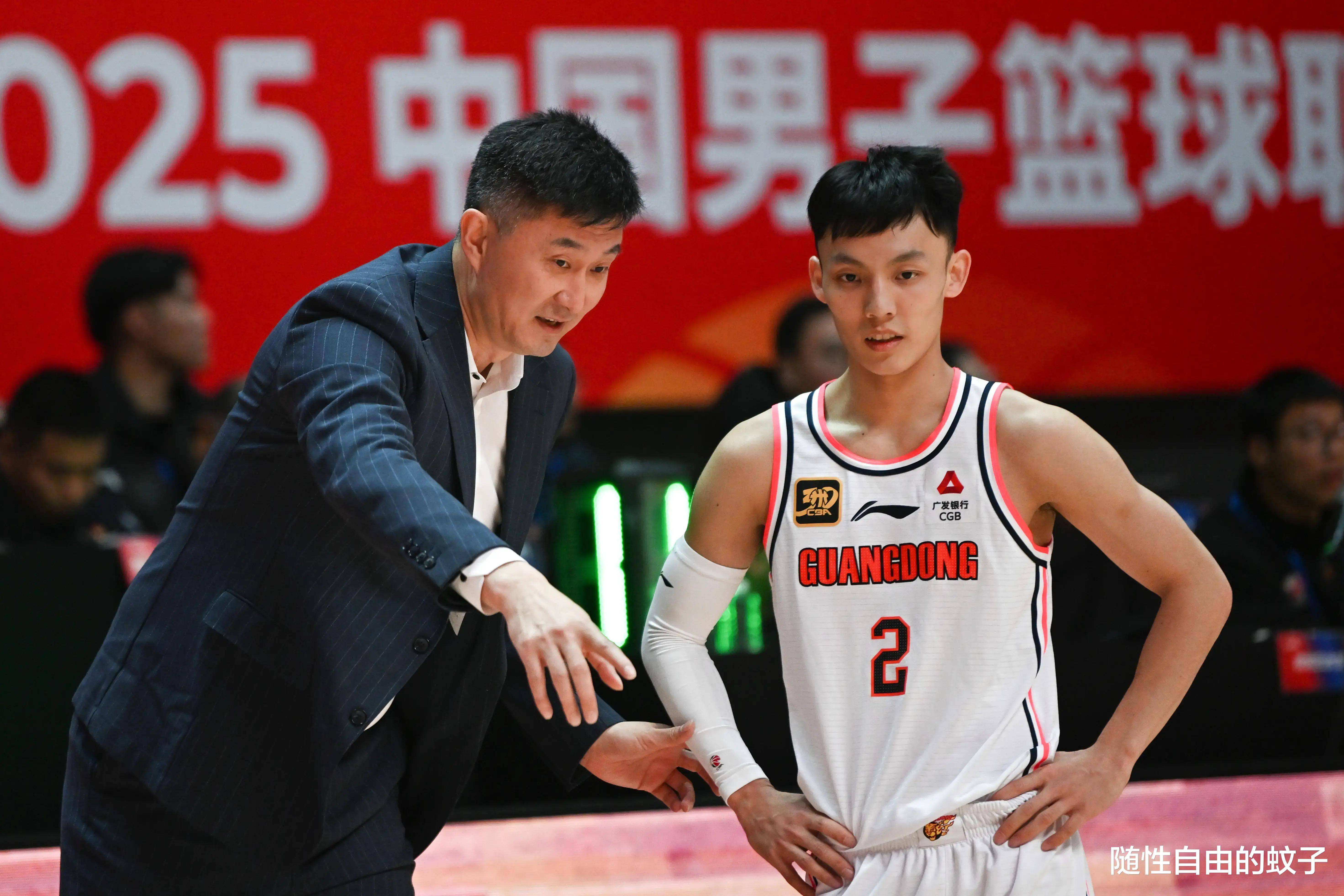 湖北男篮在主场惨败于广州队