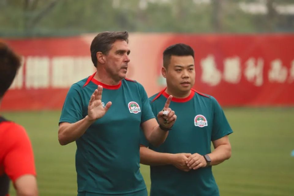 关于真爱粉不容错过！现场探营球队战况的信息